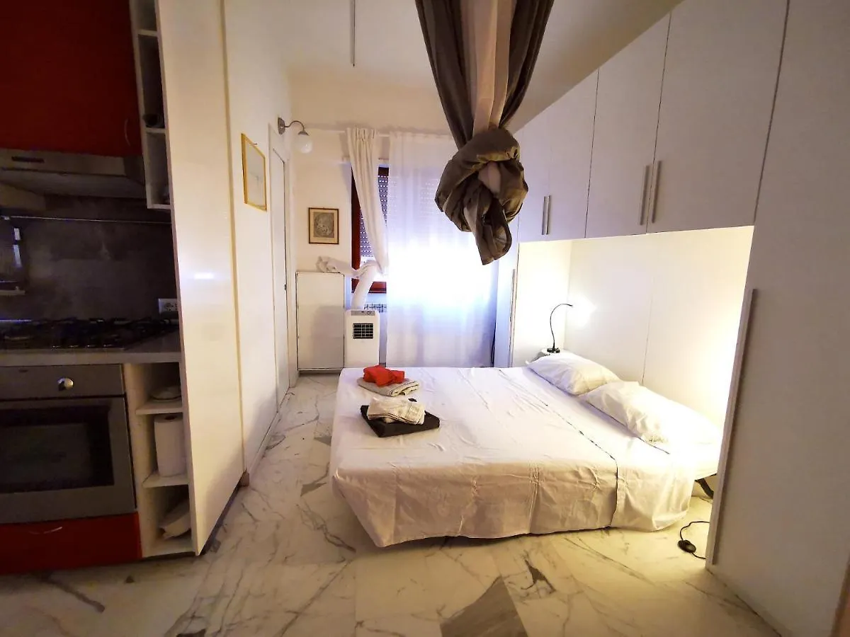 Rouge Studio - 10 Min From Vatican Apartment  Rome